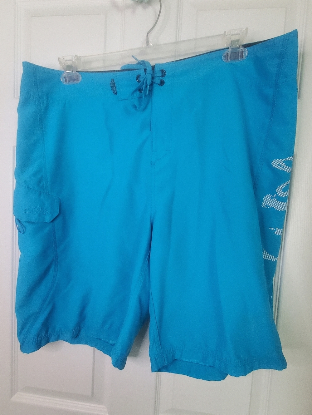 SALT LIFE  Turquoise Board Shorts with Side Pocket Size 38
